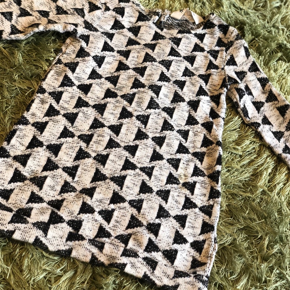 Geometric 🔲🔳 Sweater Dress